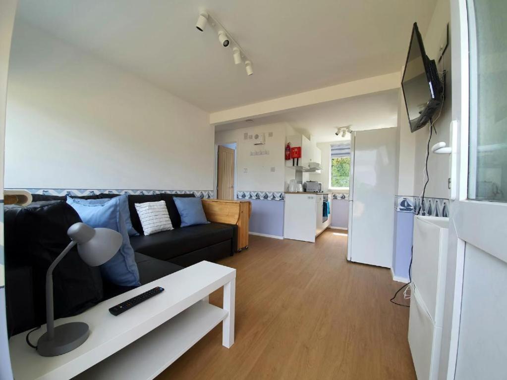 Chalet 57 Sandown Bay Holiday Centre Generous Money Off Ferry Crossings & Free Wifi, September And Halloween Deals Now On Extérieur photo